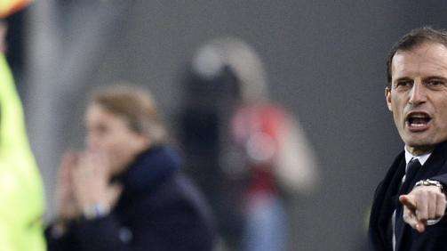 Allegri: "Tévez tiene características como las de Cristiano, Messi e Ibra"