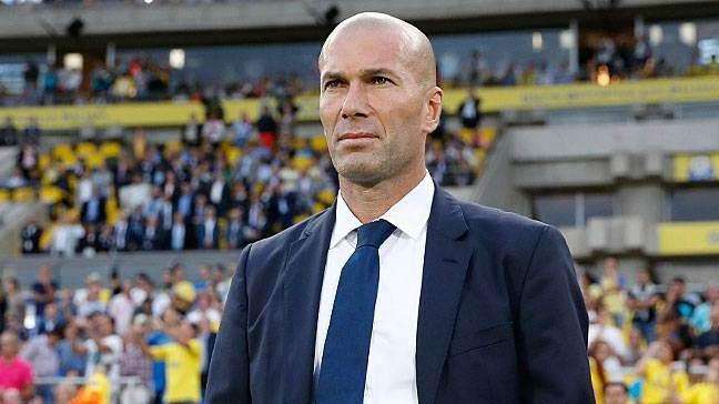 Cuesta, en Realmadrid TV: "Zidane ha demostrado con el tiempo que es más que un animador de vestuario"