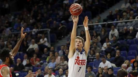 Doncic se retira de la pista lesionado