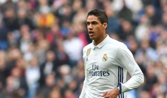 FOTO - Varane: "Juntos para preparar el partido de mañana. A por la Liga"