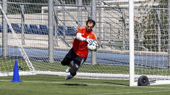 Ramón Fuentes, en MARCA: La salida de Diego López se atasca