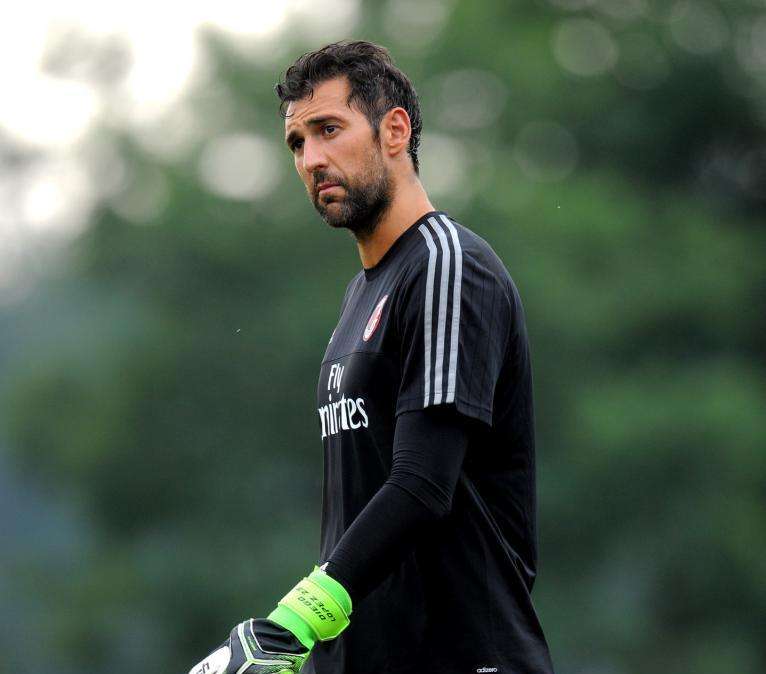 Diego López: "¿Casillas? A todos nos llega la hora"