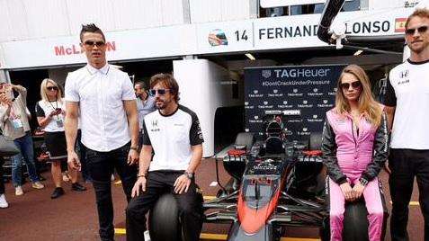 Cristiano visita a Fernando Alonso en Mónaco