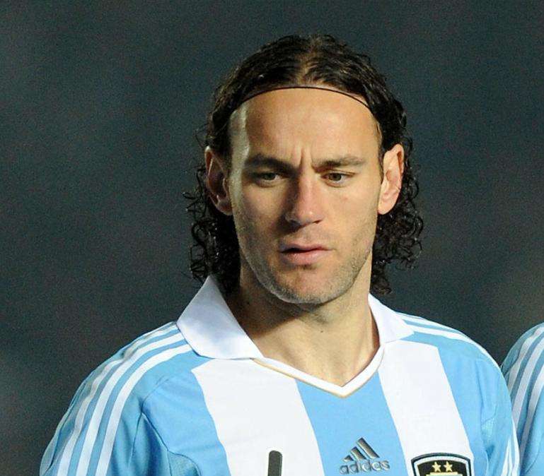 Gabi Milito: "Diego me dice que Mourinho es el mejor entrenador que ha tenido"