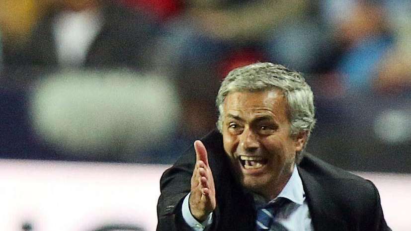 Mourinho: "Ninguno de mis tres delanteros va a salir del Chelsea"