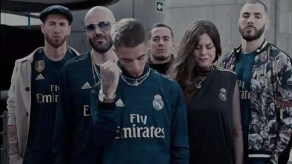 VÍDEO - El Madrid presenta su segunda equipación para la próxima temporada: Bale, ausente