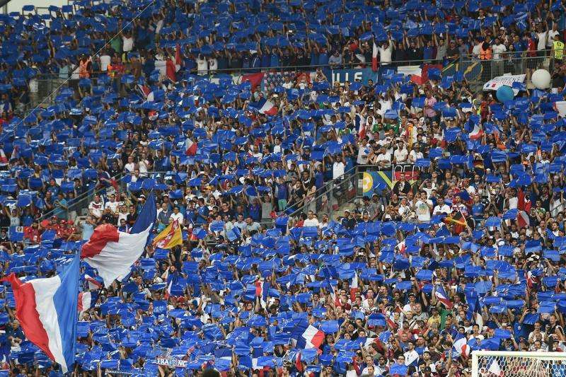 La Francia de Varane remonta ante Bulgaria