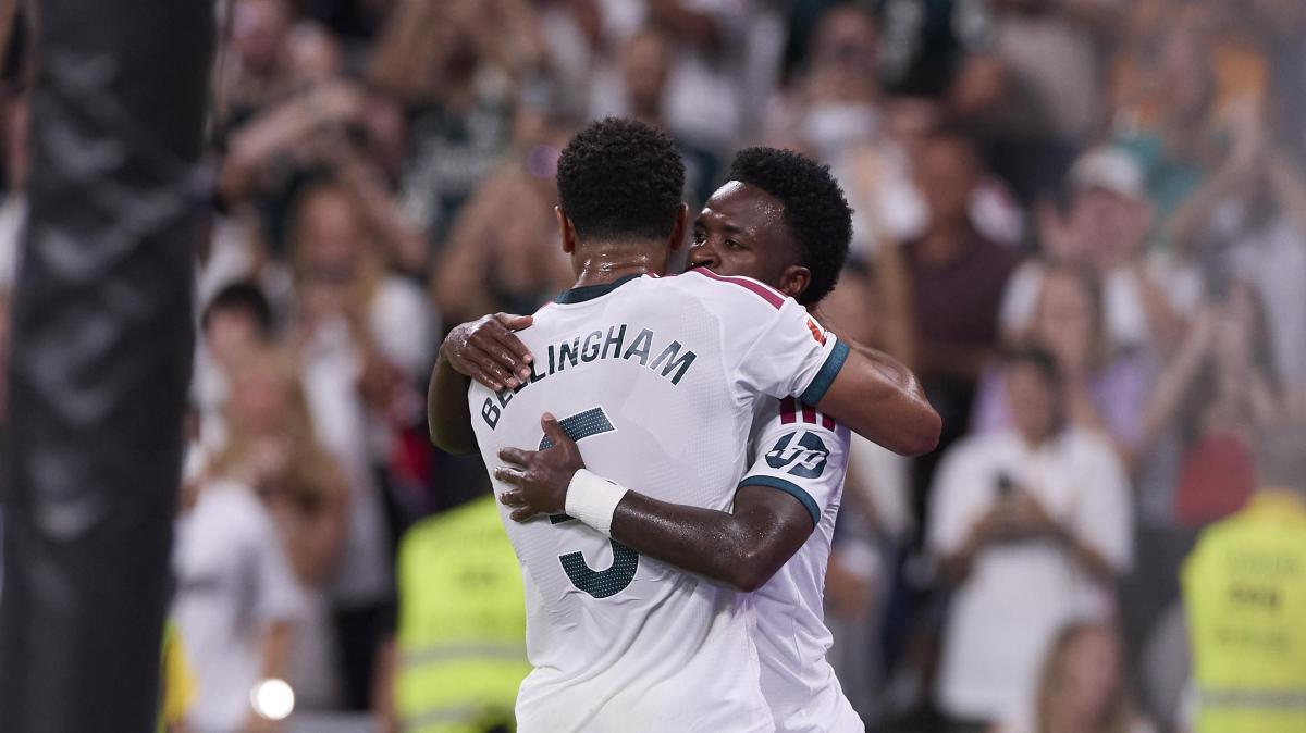 El Real Madrid empata con el FC Barcelona en la clasificación