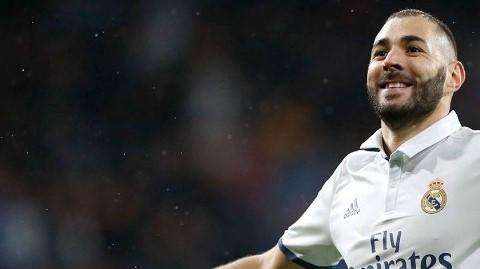 Insua: "¿El Madrid? Nos vemos capaces de ganar a cualquiera"