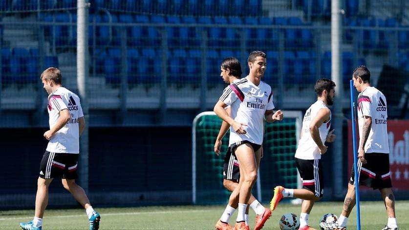 Sesión de recuperación para los titulares de la Supercopa