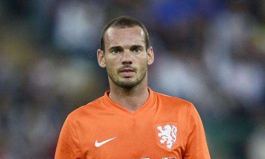 El exmadridista Sneijder anuncia su retirada