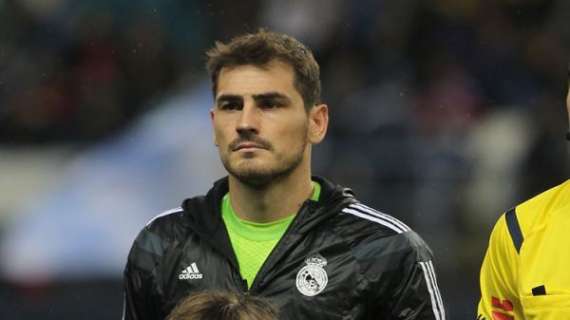 Casillas anima al Real Madrid en la final de la Liga Endesa