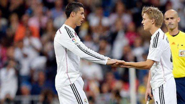Odegaard se convierte en el debutante más joven del Madrid en Liga