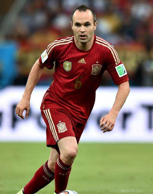 Iniesta: "¿Saludar a Mourinho? La educación está por encima de todo"