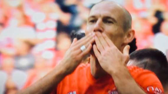 Problemas para el exmadridista Robben en su vuelta al fútbol