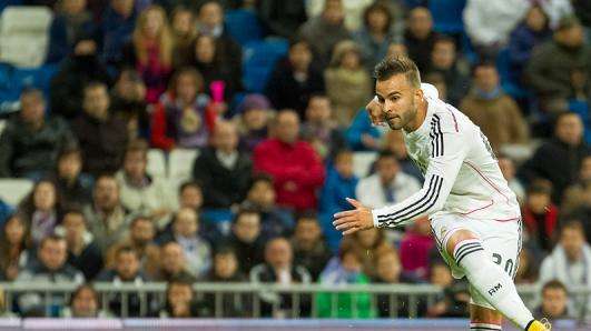 Deportes Cuatro: Aficionados increpan a Illarra y Jesé en Valdebebas