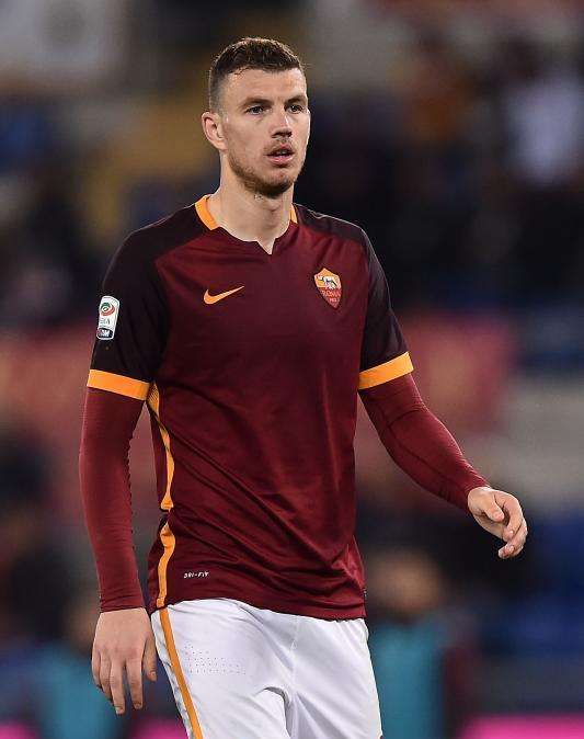 Goal: Spalletti prueba a Dzeko en el once titular