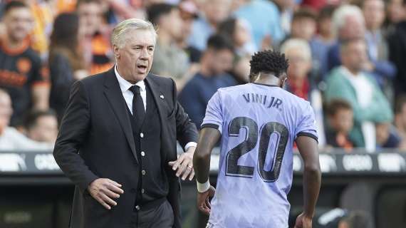 Ancelotti y Vinicius 