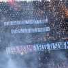 Calcio: protesta tifosi Lecce, gara interrotta 5'