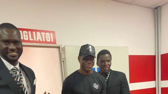 Arbitri e Var, Balotelli attacca l'Inter: “Bastoni da rosso. Su Di Marco...”  