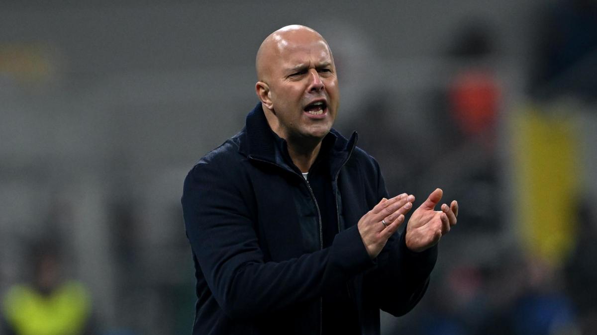 Slot: "Chiesa sta giocando di più, domani potrei schierarlo dall'inizio"