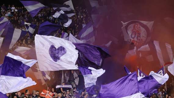 La Fiorentina fa il pieno di entusiasmo in vista della Juve: mercoledì allenamento a porte aperte