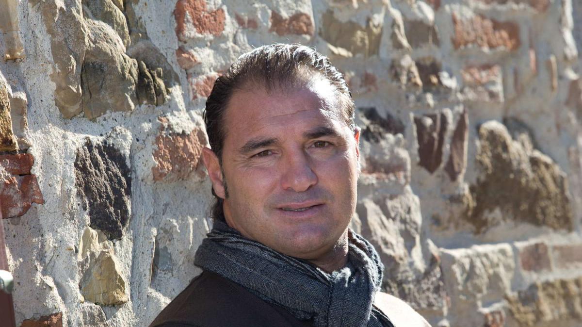 Lorenzo Amoruso: "Vlahovic deve venire incontro alla Juve. Certe cifre eccessive"