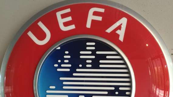 Euro 2024, i tifosi danesi espongono lo striscione "F*ck UEFA", multa alla federazione