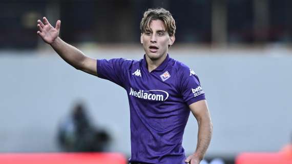 Sospesa Fiorentina-Inter, malore in campo per Bove