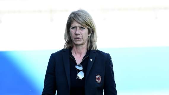 FootbALL Awards 2025, la UEFA premia l'italiana Carolina Morace