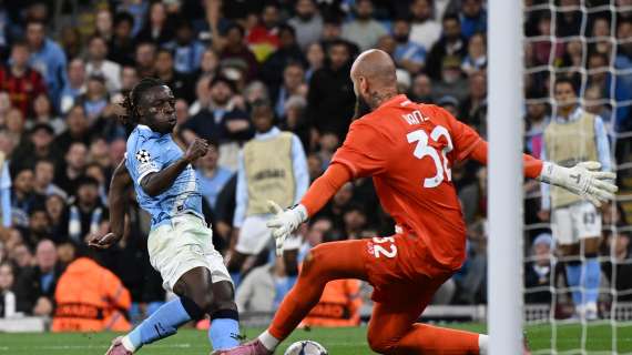 Champions League, debutto amaro per il Napoli: il City di Guardiola passa 2-0