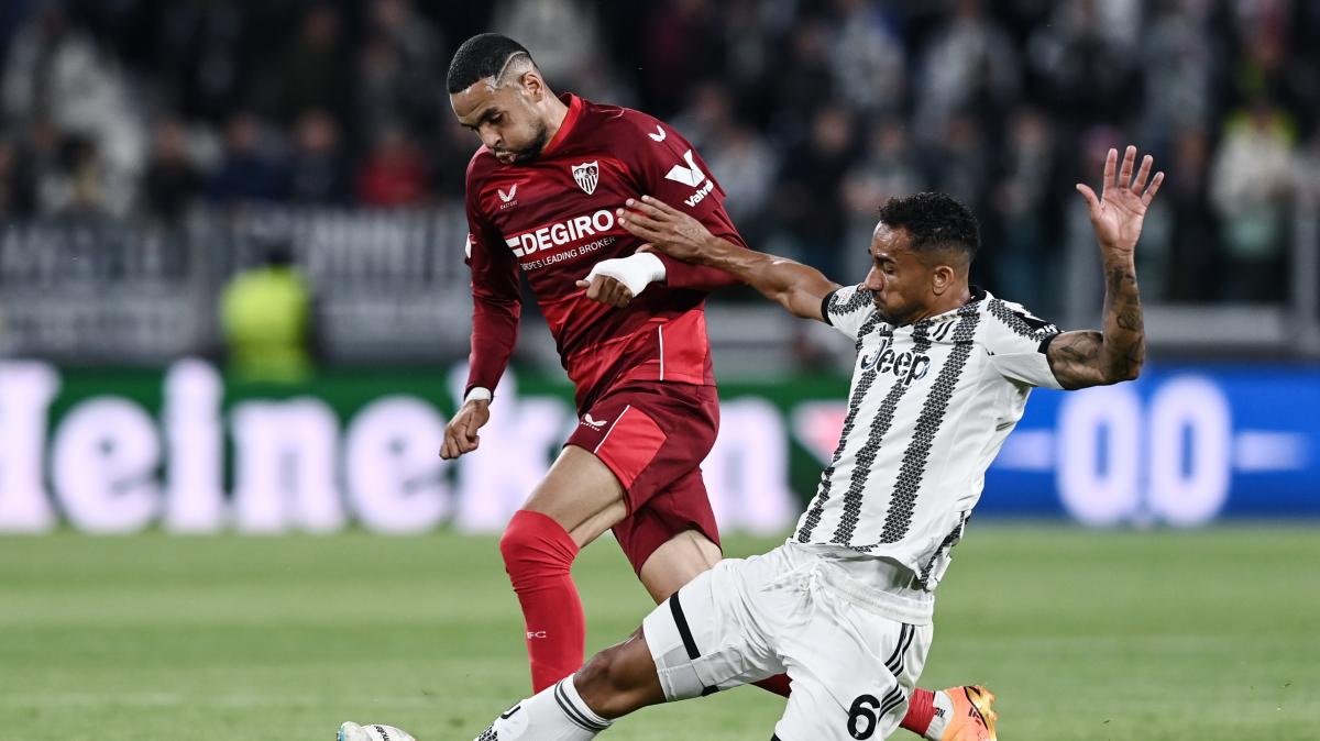 Romano: "En-Nesyri, occasione di fine mercato per Napoli e Juve, ma c'è anche..."