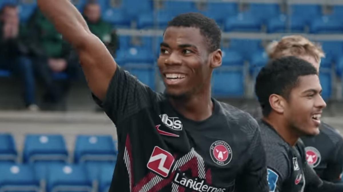 1,84m di potenza e personalità: la Juve a centrocampo punta Onyedika