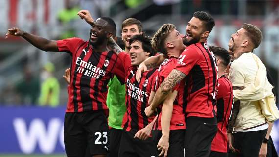 Esplode la gioia del Milan, i rossoneri superano 3-0 il Sassuolo e sono campioni d'Italia