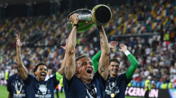 Pallone d'Oro: Luis Enrique vince il Johan Cruyff Trophy