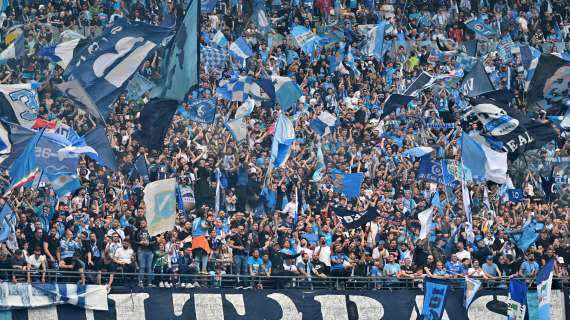 A Napoli l'ossessione per la Juventus non si placa: striscione dedicato allo Stadium di fronte a Poggioreale
