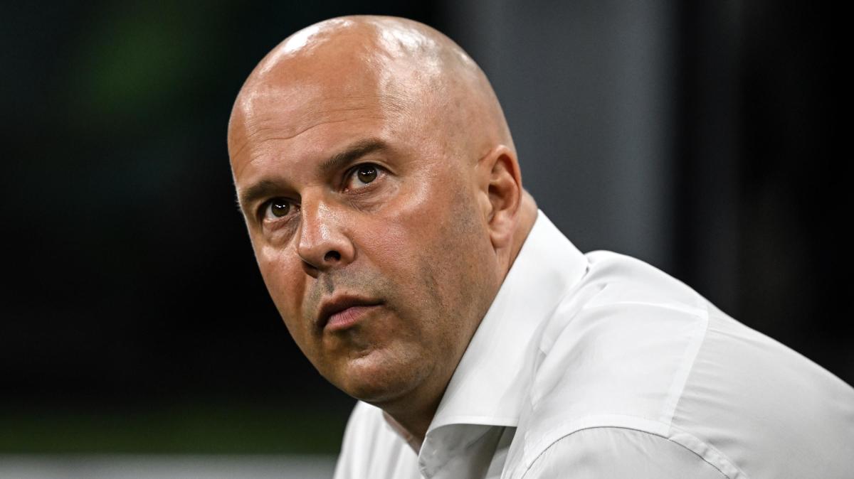 Liverpool, Slot: "Alisson vuole tornare a difendere la nostra porta"