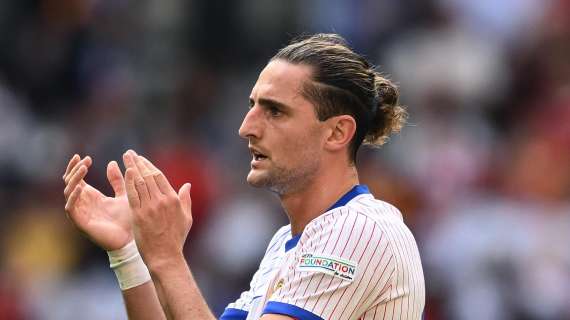 Doppia pista inglese per l'ex Juve Rabiot, ma il Milan resta vigile