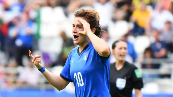 La Juventus celebra Girelli, protagonista della vittoria dell'Italia all'esordio Mondiale
