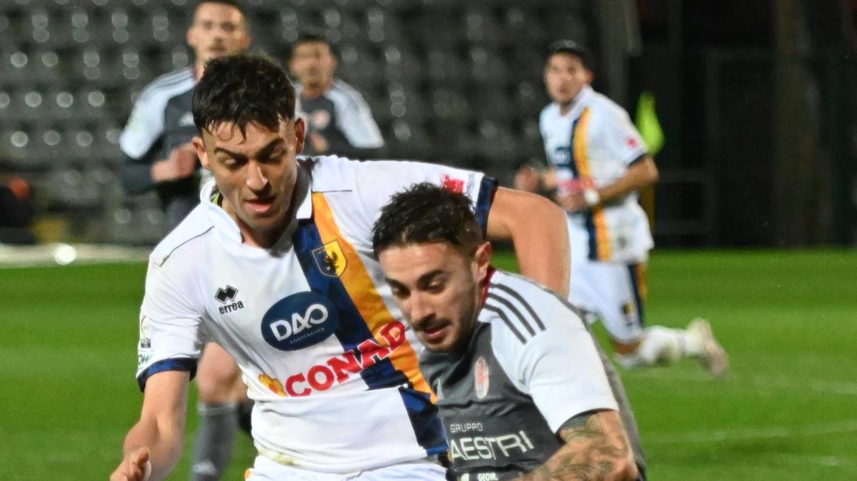 Di Marzio: "Juventus Next Gen, pronta l'offerta per l'attaccante Luigi Caccavo"