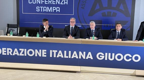Zucca a RBN: "Stiamo crescendo una classe arbitrale senza personalità che si affida esclusivamente al VAR"