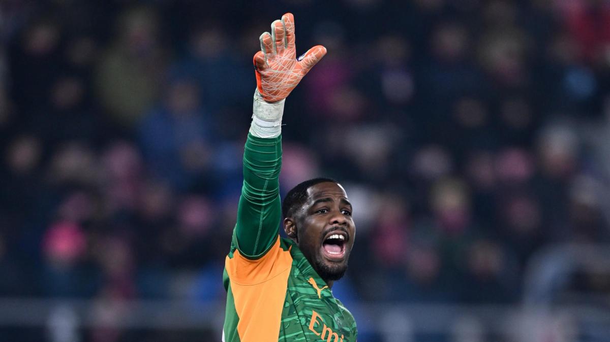 Romano: "La Juve non ha mai fatto una proposta per Maignan"