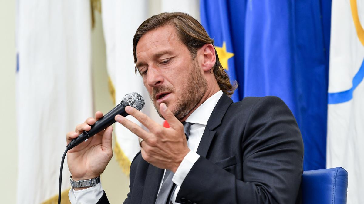 Gli auguri di Totti al ct Gattuso: "Spero ci riporti ai Mondiali"