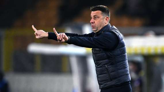 Serie A, momenti caldi a Lecce: comincia l'incontro tra Corvino e D'Aversa