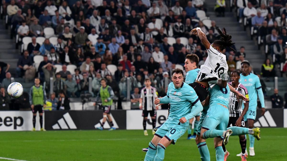 Anaclerio: "Bernardeschi? Doveva entrare uno che sta bene e non un ex Juve per l'applauso"