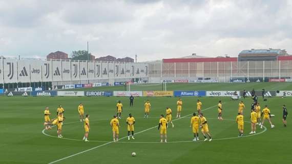 Juve in campo per la rifinitura, domani sfida di Champions contro il PSV | VIDEO