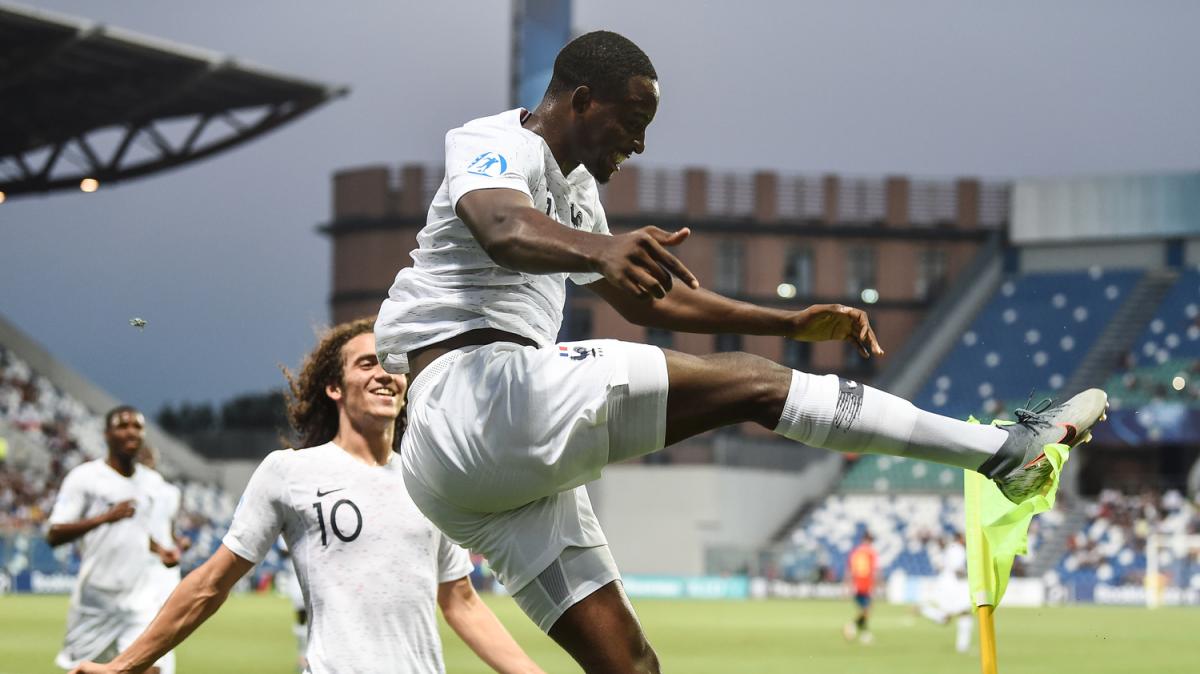 Salvione: "La Juve può trovare un piano finanziario per comprare Mateta"