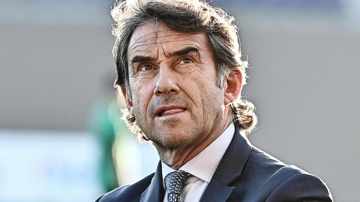 Juve, Carnevali studia la mossa per ricucire con il Psg per Kolo Muani
