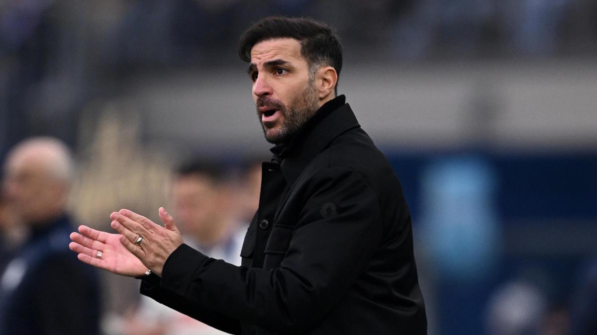 Fabregas, un occhio al Milan e uno alla Juve: "Abbiamo già iniziato a pensare alla gara coi bianconeri"