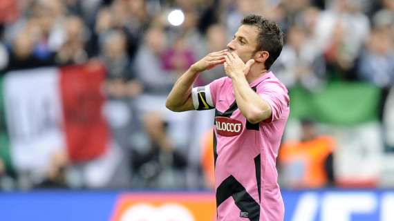 Il 20 giugno a Roseto degli Abruzzi si sfidano le leggende di Juve e Milan, torna in campo Alex Del Piero